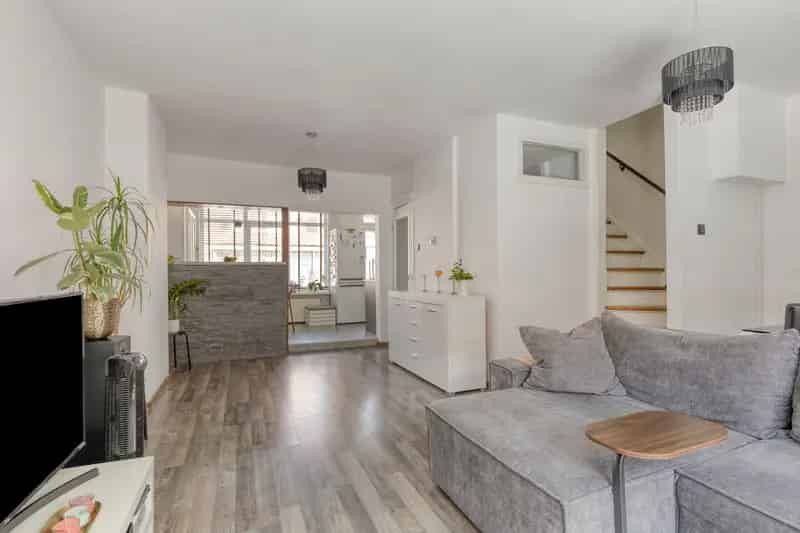 Appartement te koop Van Vlotenstraat Den Haag