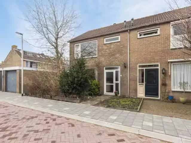Kluswoning Purmerend 4 slaapkamers grote tuin