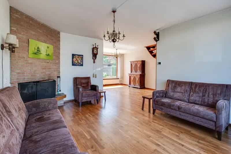 Huis te koop Baarn: Ruime hoekwoning 128m² met garage en tuin