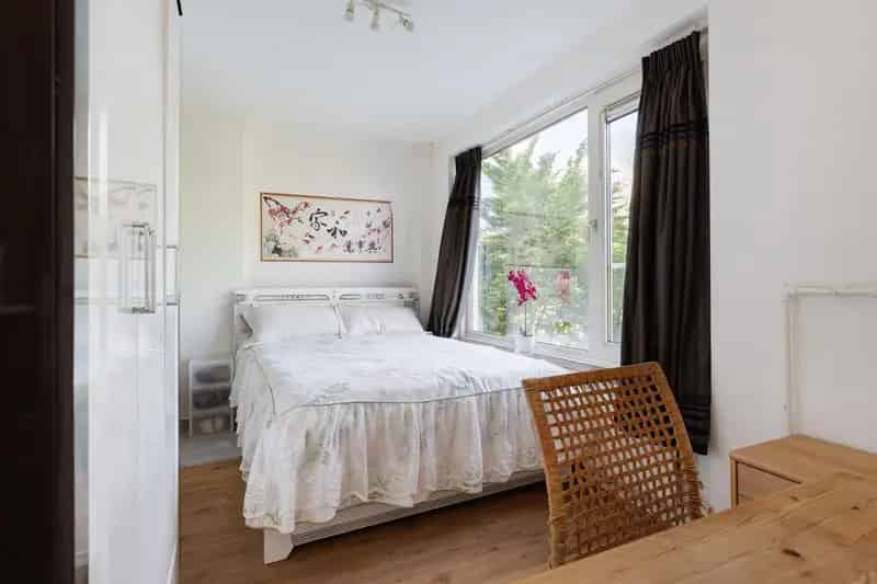 Ruim hoekappartement met uitzicht te Rotterdam