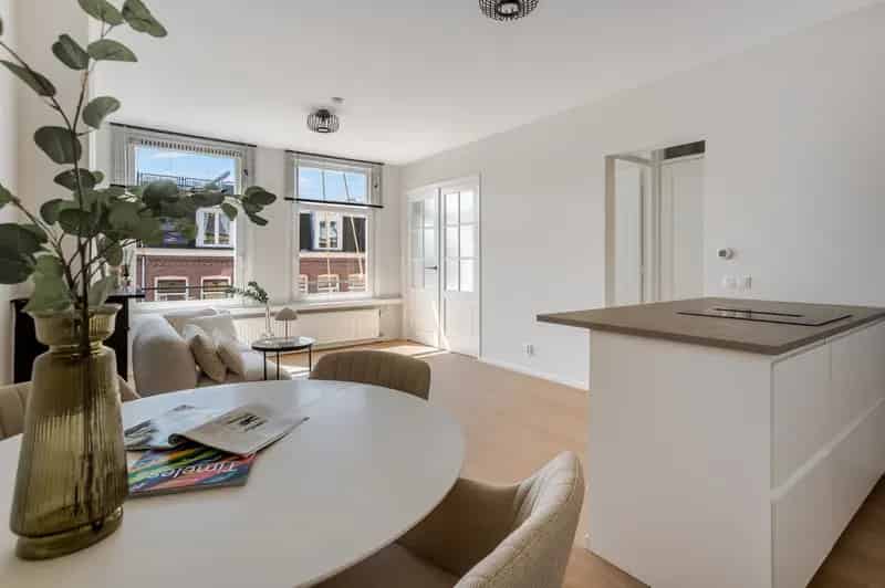 Appartement te koop Amsterdam Pijp 37m2 gerenoveerd
