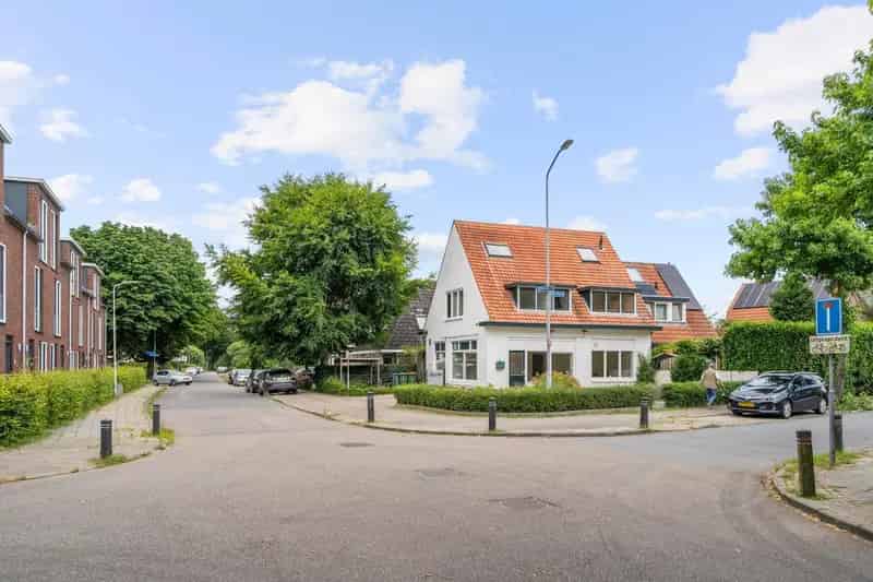 Ruime 6 Slaapkamer Huis Nabij Wageningse Eng