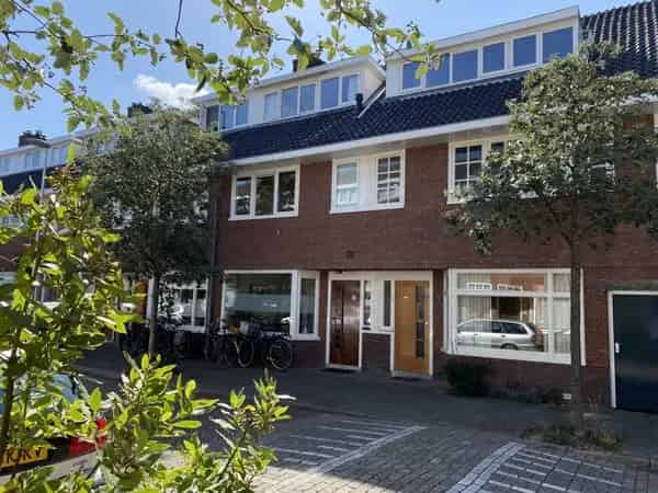 Jaren 30 woning Utrecht 4 slaapkamers tuin dakterras