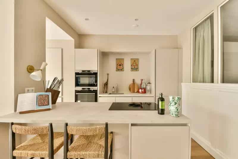 Amsterdam Rivierenbuurt: Luxe Benedenwoning met Tuin en Tuinhuis