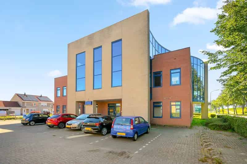 Kantoorpand te Huur of Koop Lelystad 1135m²