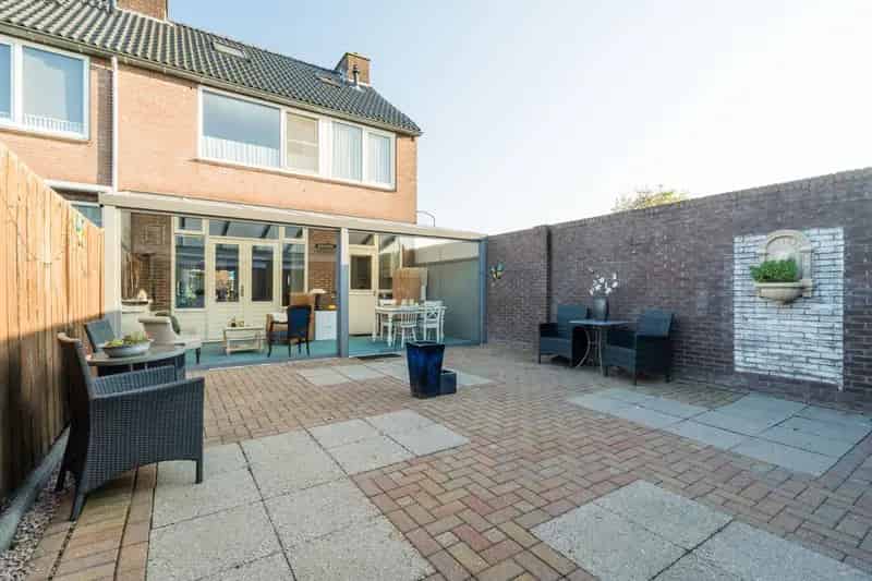 Huis te koop Bunschoten-Spakenburg 4 slaapkamers serre garage