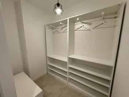 3 Kamer Appartement 109m2 Den Haag Parkeerplaats