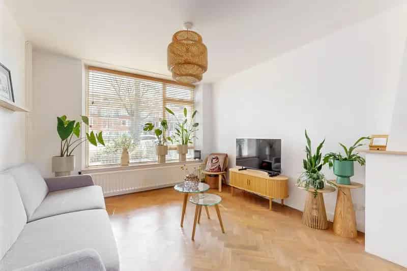 Huis Te Koop , 93, Parklaan, Sassenheim, Zuid-Holland
