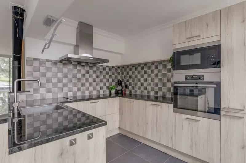 Huis te koop Rozenburg: 3 slaapkamers, luxe badkamer, tuin op het zuidwesten