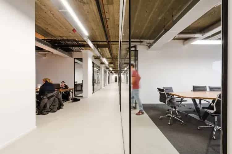 Kantoorruimte Amsterdam Amstelstation 7650m²