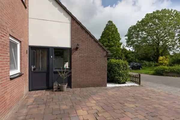 Ruime Hoekwoning 4 Slaapkamers Moderne Keuken Badkamer Altenburg
