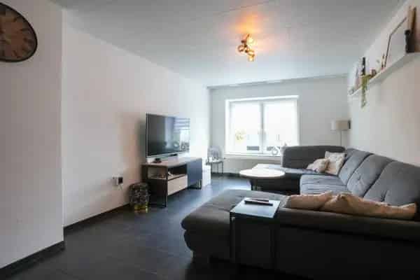Tussenwoning Kindvriendelijke Wijk 3 slaapkamers Zuidwesten tuin