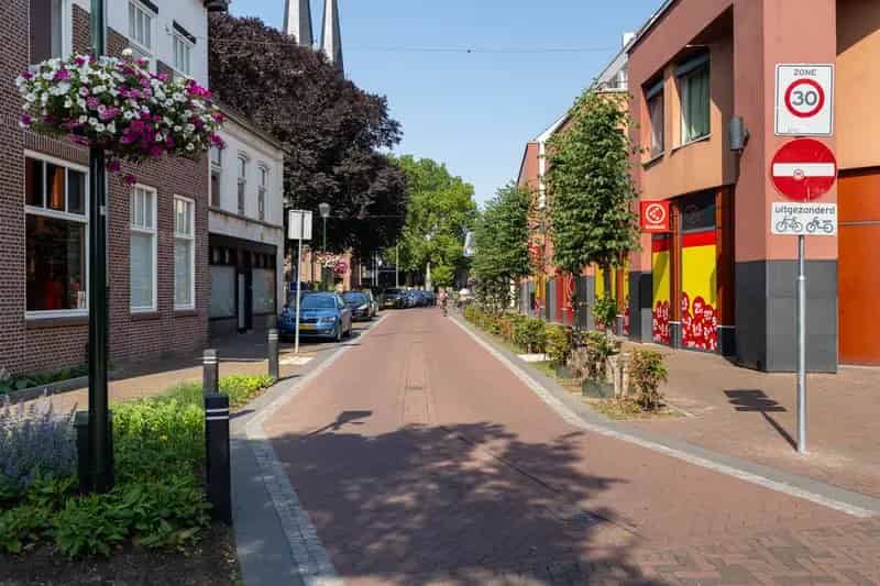 Huis Te Koop , 20, Hoofdstraat, Kaatsheuvel, Noord-Brabant