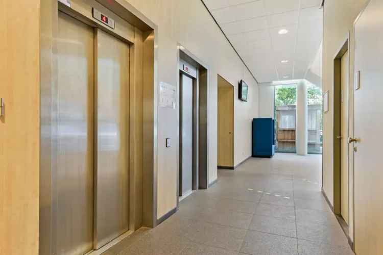 Kantoorruimte te huur Apeldoorn: 282m² of 496m² duurzaam gebouw nabij A1