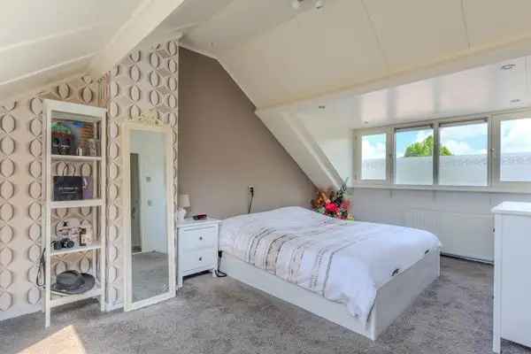 Moderne Tweekapper Halsteren 132m2 4 slaapkamers Royale Garage