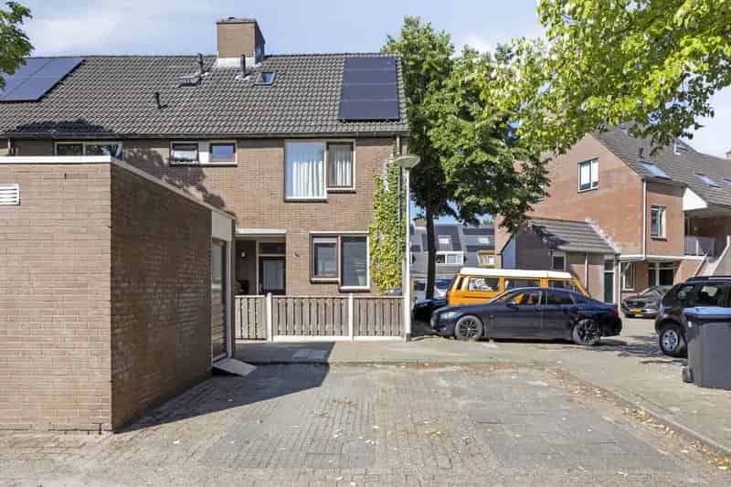 5-Kamer Eengezinswoning Sering 136