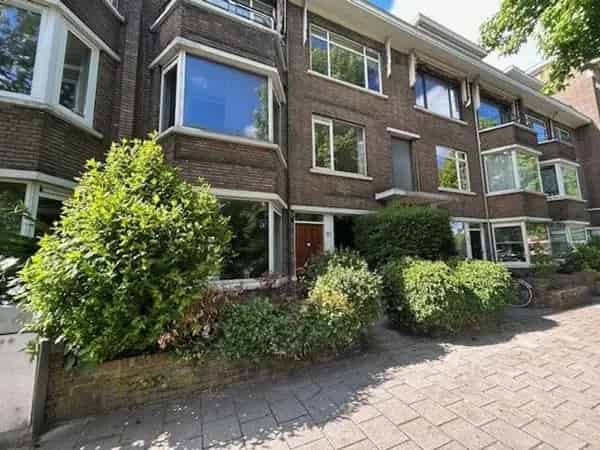 4-kamer appartement Den Haag Vreeswijkstraat 80m² gerenoveerd