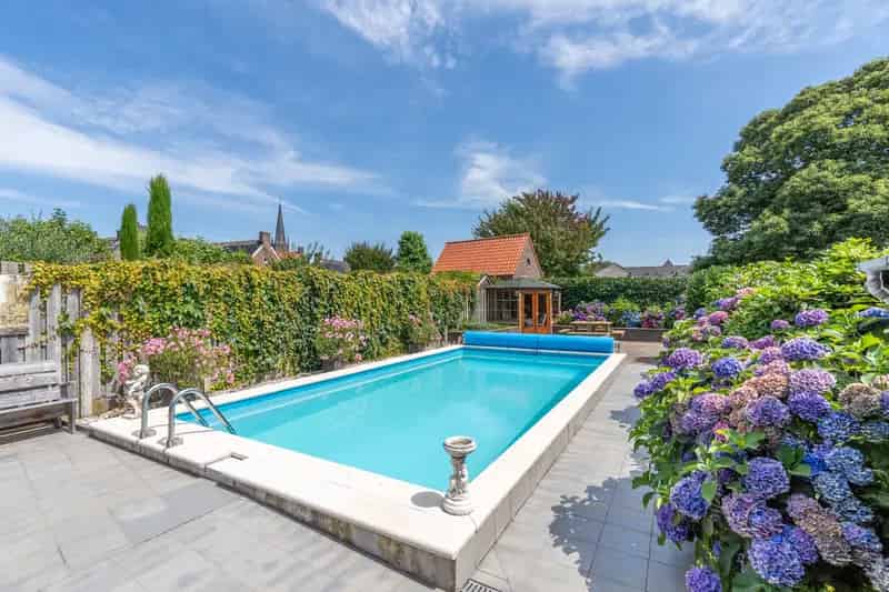 Huis Te Koop , 3, Pastoor Hermansstraat, Haps, Noord-Brabant