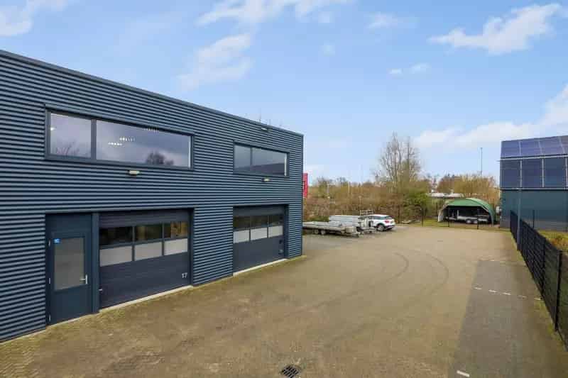 Bedrijfshal te Huur Hoevelaken 149m² Turnkey