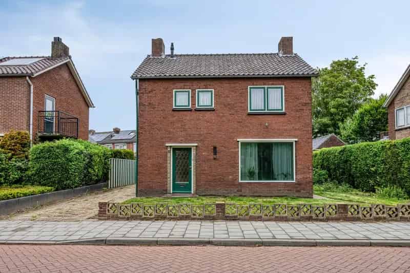 Vrijstaande woning Huissen 590m2 perceel potentie modernisering