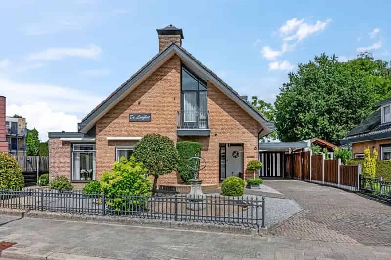 Vrijstaande Semi-bungalow Voorthuizen Ruime Garage Badkamer Begane Grond