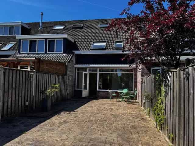 Te Huur: Ruime Tussenwoning Zwaag 3 slaapkamers gerenoveerd