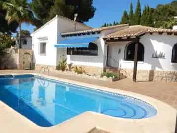 Spaanse Villa te koop Moraira 3 slaapkamers zwembad