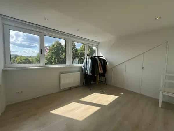 Te Huur: Ruime 6 Kamer Eengezinswoning Utrecht