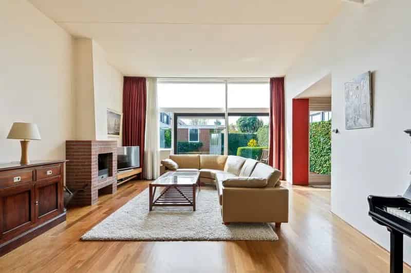 6 Kamer Split Level Woning Filmwijk Almere