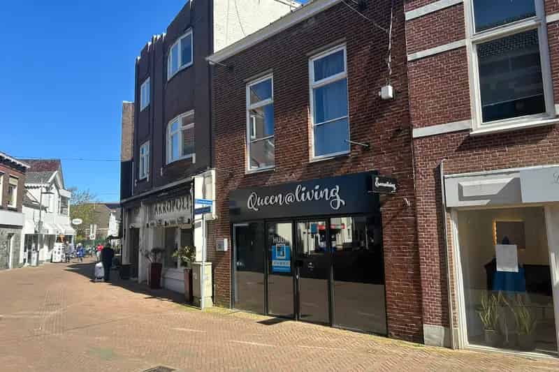 Winkel te Huur Naaldwijk 132m2 Centrum Moderne Ruimte