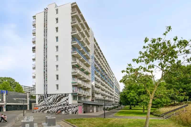Appartement te koop Amsterdam Zuidoost 3 slaapkamers 2 balkons