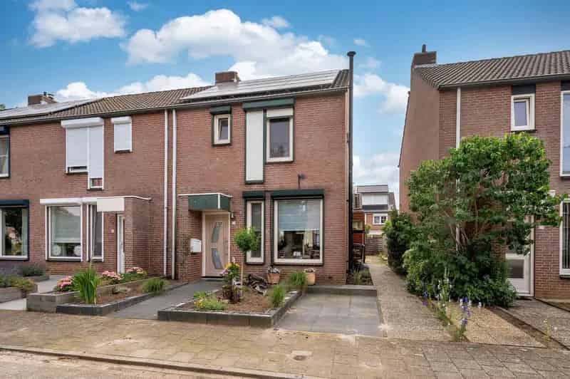 Hoekwoning Velden 3 slaapkamers tuin A67
