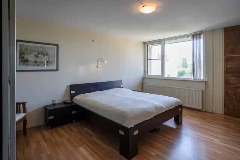 Ruime Hoekwoning 4 Slaapkamers Oud Geleen Grote Garage Dakterras