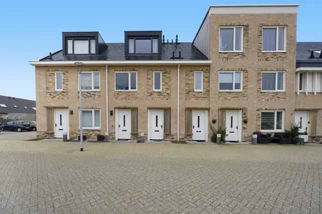 Almere  (Olympiakwartier West (brt))  - Jacques Lebrunstraat