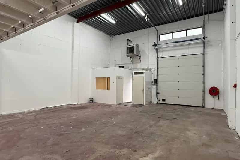 Bedrijfshal te huur of te koop De Huufkes 81 B Nuenen