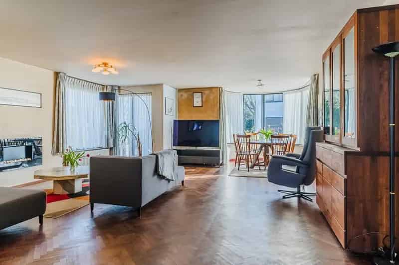 Semi-bungalow te koop Oosterhout 4 slaapkamers 2 badkamers