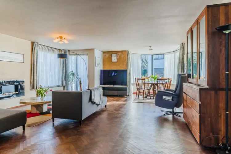 Semi-bungalow te koop Oosterhout 4 slaapkamers 2 badkamers