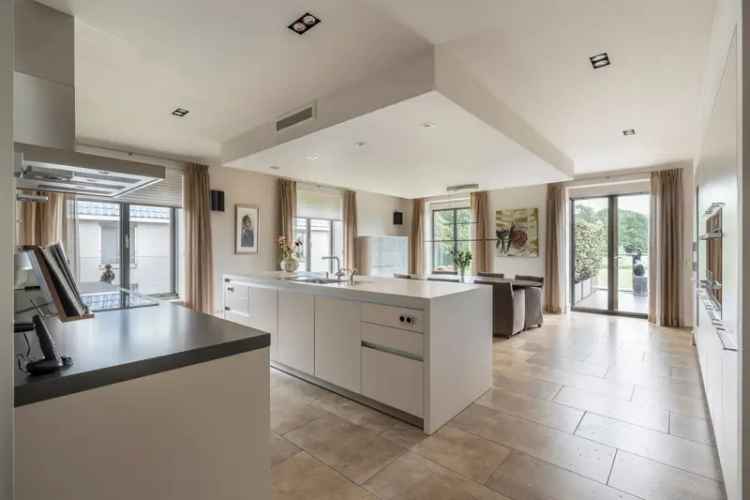 Luxe Appartement 320m2 te Koop in s Graveland