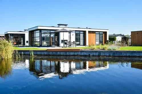 Luxe Recreatievilla Stille Plas Loosdrecht Nieuwbouw 2022