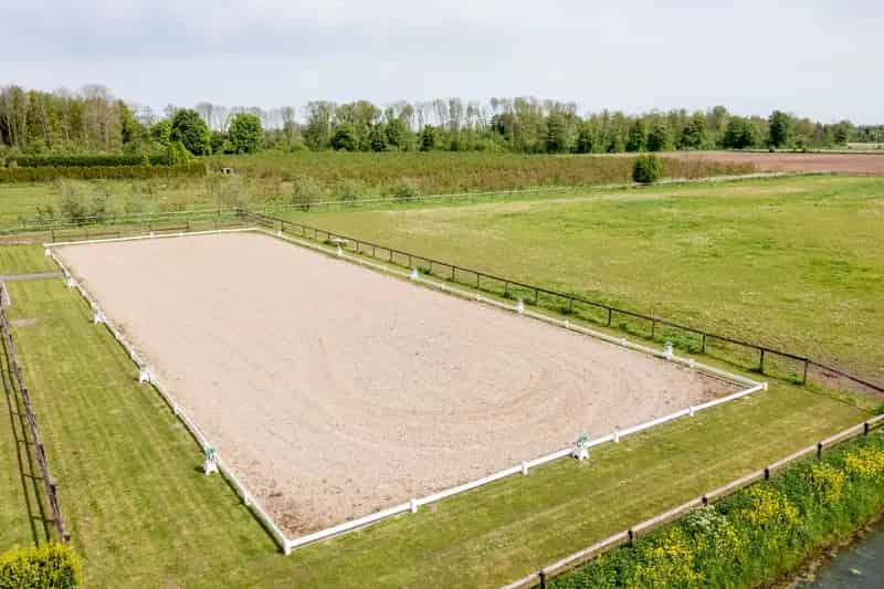 Woonboerderij Beuningen: Paardenliefhebbersparadijs met Uitbreidingsmogelijkheden