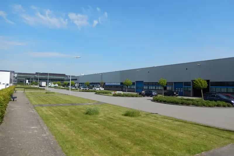 Bedrijfshal te Huur Ypenburg 1780m²