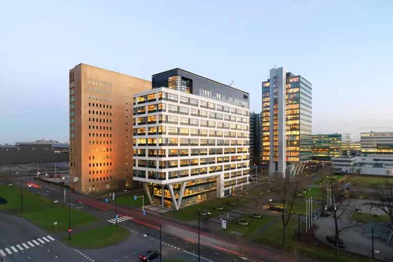 Kantoorruimte Amsterdam Zuidoost 15000 m² Q4 2025