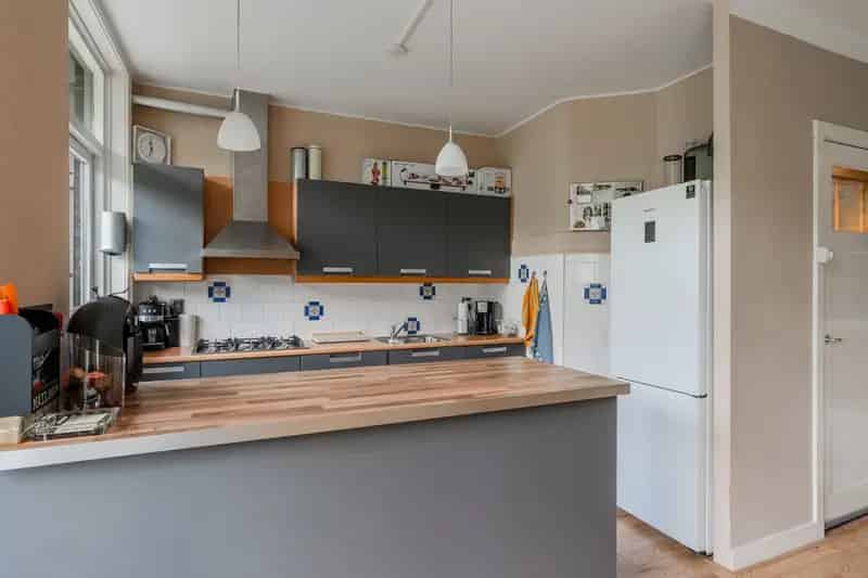 Jaren 30 Dubbel Bovenhuis Duivendrecht 3 Slaapkamers 2 Balkons