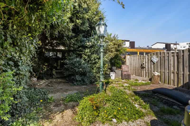 Huis te koop Ternatestraat Vlaardingen: Opknapbeurt met Potentie