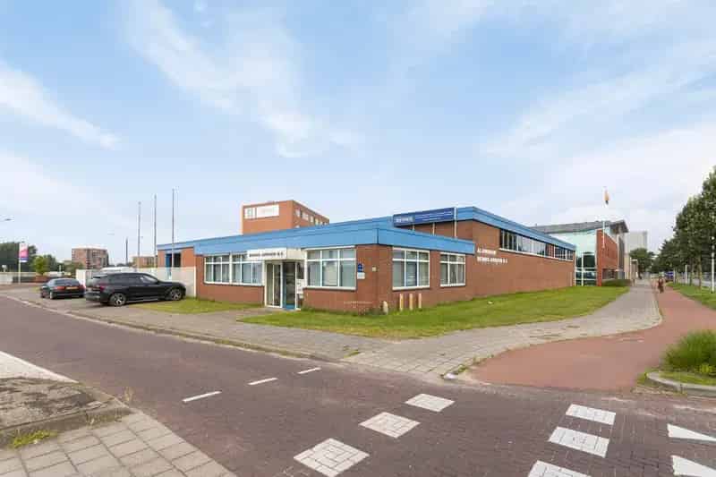 Kantoorpand Arnhem 1500m² te huur Nieuwe Kade