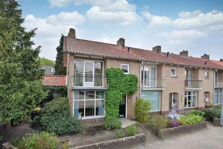 Huis te koop Hilversum: 4 slaapkamers, tuin op het zuiden, nabij natuur
