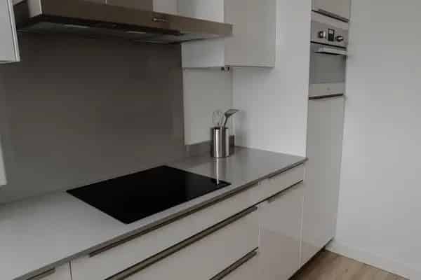 Gemeubileerde Woning te Huur Inclusief Parkeren en Berging