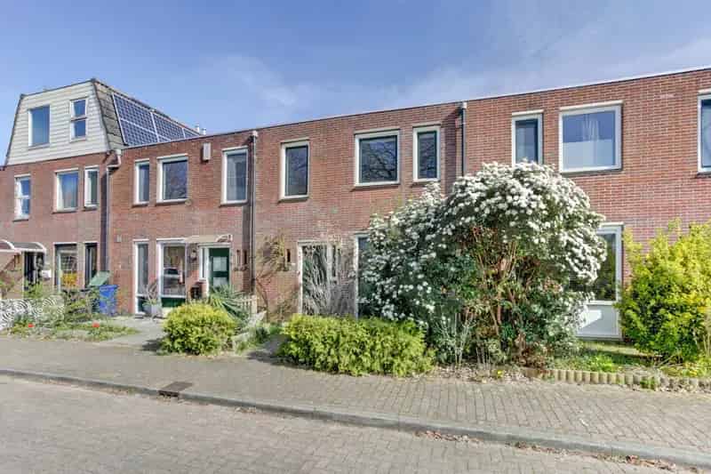 Ruime eengezinswoning te koop Almere