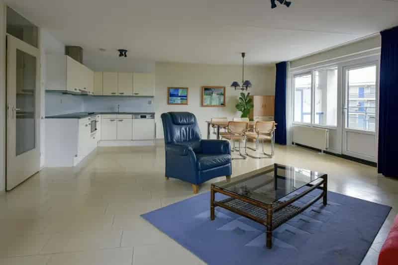 3 Slaapkamers Beschikbaar Appartement