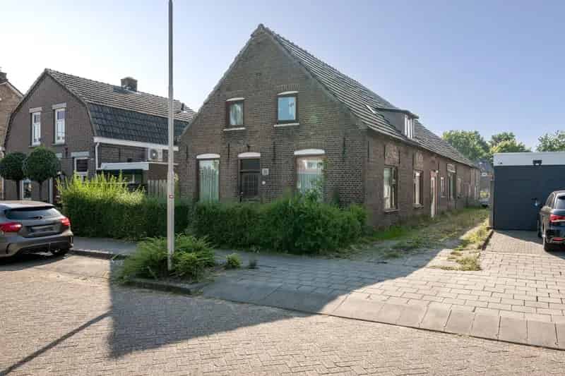 Vrijstaande Woonboerderij Oss Renovatie of Nieuwbouw